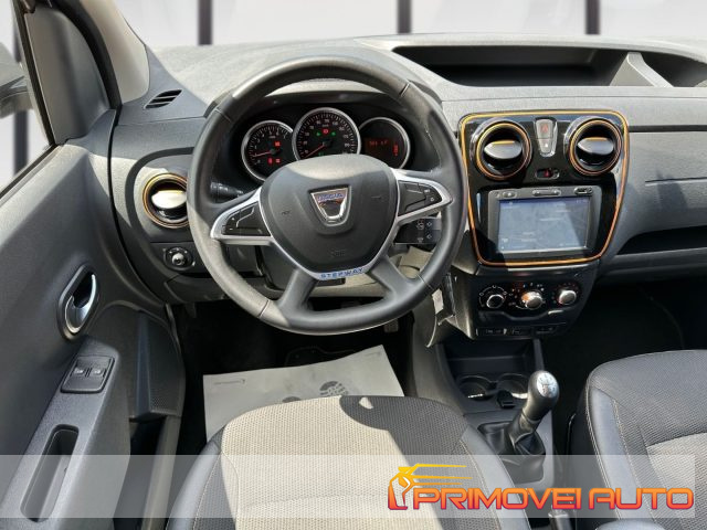 Dacia Dokker 1.2 TCe 115CV Stepway Celebration - foto 2 di 4