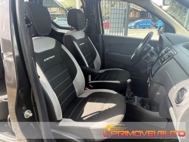 Dacia Dokker Stepway 1.6 8V 100CV - foto 4 di 4
