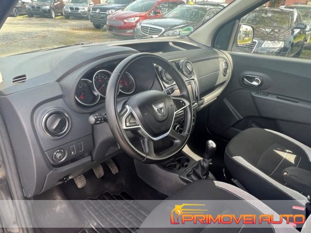 Dacia Dokker Stepway 1.6 8V 100CV - foto 2 di 4