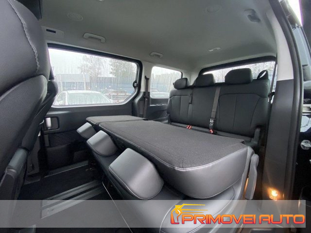 Hyundai STARIA 2.2 AT 2WD 7 posti Luxury - foto 4 di 4