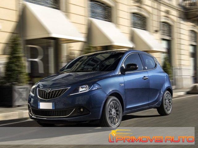 Lancia Ypsilon 1.0 FireFly 5 porte S&S Hybrid Silver, del 2022, 48.800 km, in vendita a Castelnuovo Rangone (MO)
