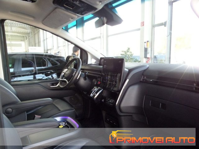 Hyundai STARIA 2.2 AT Signature 4WD usato a CASTELNUOVO RANGONE