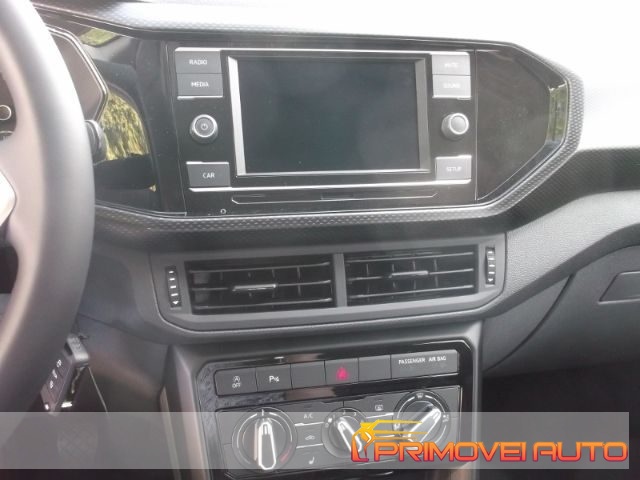 Volkswagen T-Cross 1.0 TSI Life - foto 2 di 4