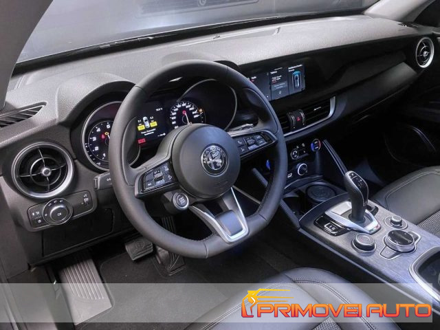 Alfa Romeo Stelvio 2.0 Turbo 200 CV AT8 Q4 Executive - foto 2 di 4