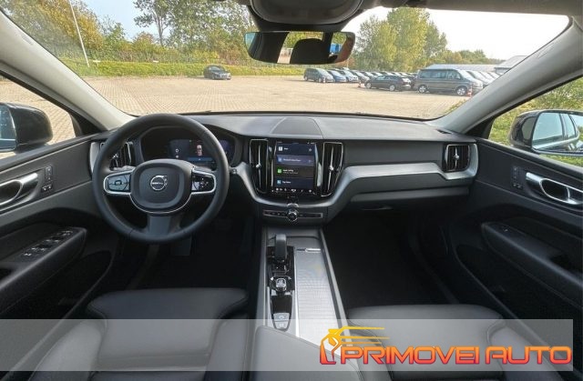 Volvo XC60 B4 automatico Plus nuovo a CASTELNUOVO RANGONE