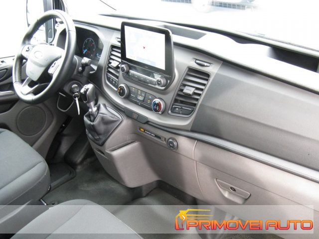 Ford Transit Custom 320 2.0 EcoBlue 130 L1 Combi Trend usato a CASTELNUOVO RANGONE