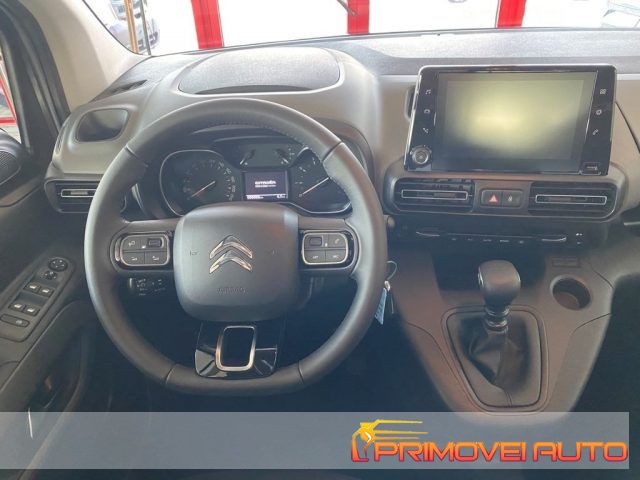 Citroen Berlingo PureTech 130 Stop&Start EAT8 XL 7 posti Shine - foto 2 di 4