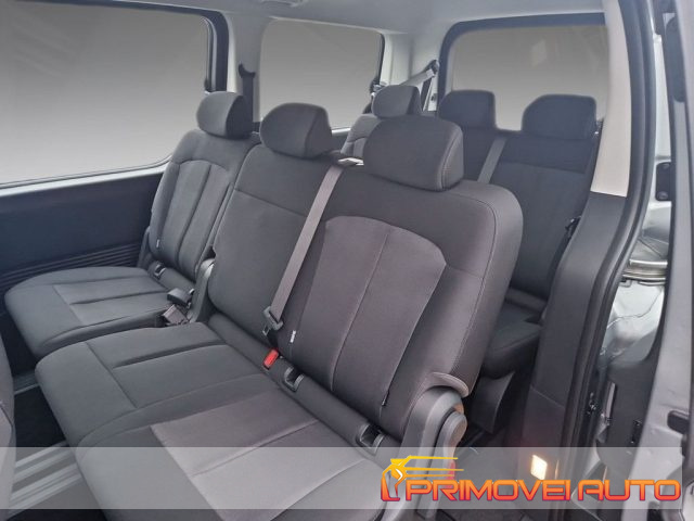 Hyundai STARIA 2.2 AT 9 posti - foto 2 di 4