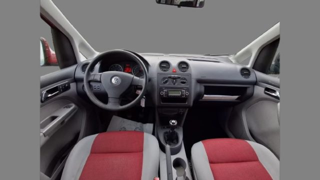 Volkswagen Caddy Maxi 2.0 Ecofuel 4p Life Kombi Bombole revisionate usato a CASTELNUOVO RANGONE