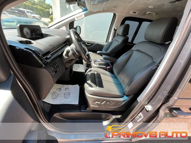 Hyundai STARIA 2.2 AT 2WD 7 posti - foto 2 di 4