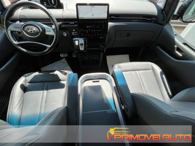 Hyundai STARIA 2.2 AT 2WD 7 posti - foto 1 di 4