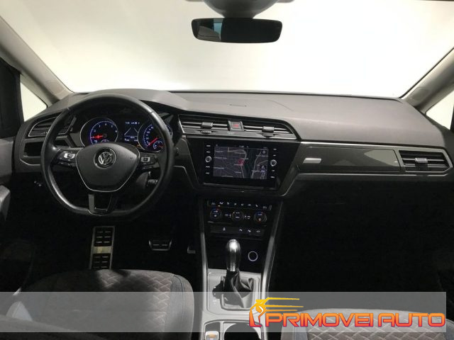 Volkswagen Touran 1.5 TSI 7posti usato a CASTELNUOVO RANGONE