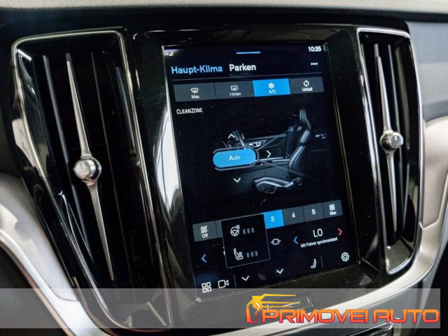 Volvo V60 B4 (d) automatico Core usato a CASTELNUOVO RANGONE