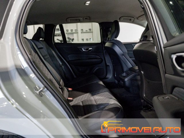 Volvo V60 B4 (d) automatico Core - foto 4 di 4