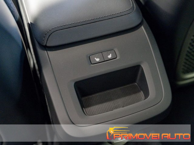 Volvo V60 B4 (d) automatico Core usato a CASTELNUOVO RANGONE