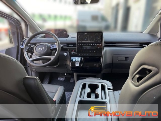 Hyundai STARIA 2.2 AT 2WD 9 posti Wagon - foto 1 di 4
