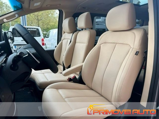 Hyundai STARIA 2.2 AT 9 posti usato a CASTELNUOVO RANGONE