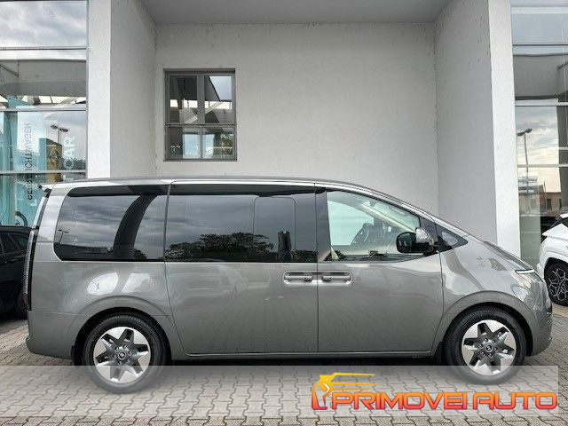 Hyundai STARIA 2.2 AT 9 posti - foto 4 di 4