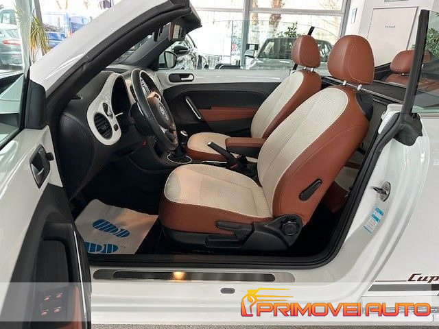 Volkswagen Maggiolino Cabrio 1.2 TSI - foto 3 di 4