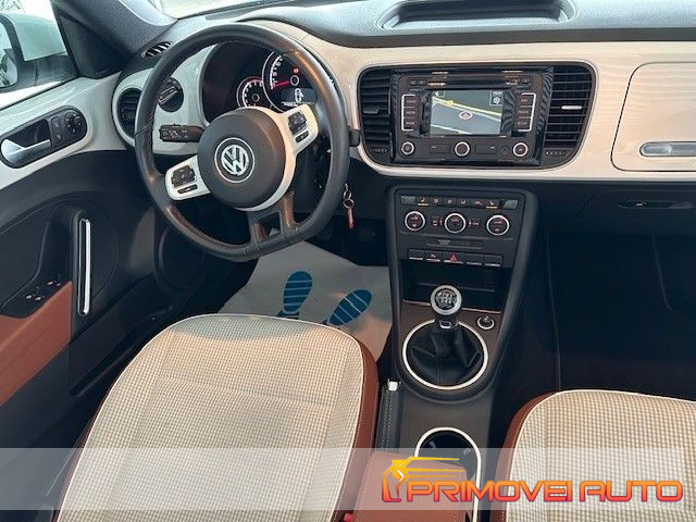 Volkswagen Maggiolino Cabrio 1.2 TSI usato a CASTELNUOVO RANGONE