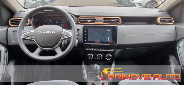 Dacia Duster Tce 130 Journey km 0 a CASTELNUOVO RANGONE