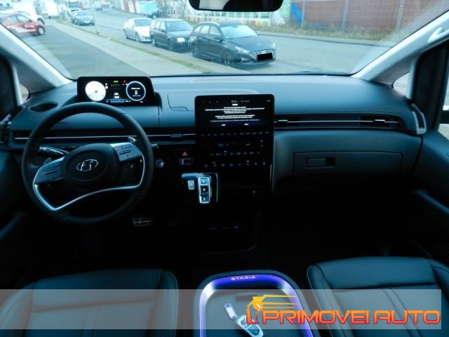Hyundai STARIA 2.2 AT 2WD 7 posti Signature km 0 a CASTELNUOVO RANGONE