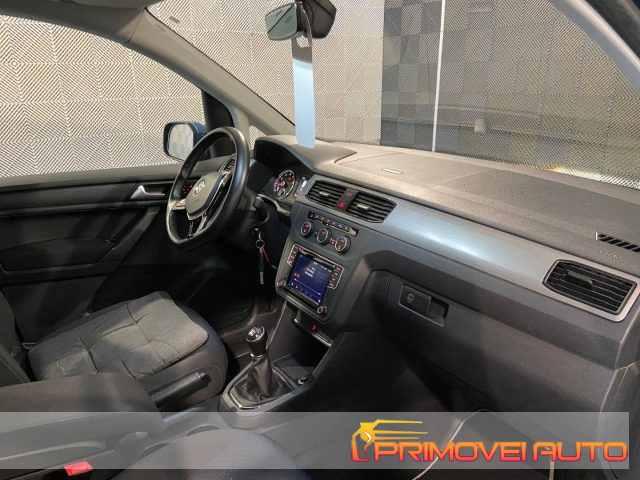 Volkswagen Caddy 1.4 TGI Comfortline Maxi, del 2018, 73.800 km, in vendita a Castelnuovo Rangone (MO)