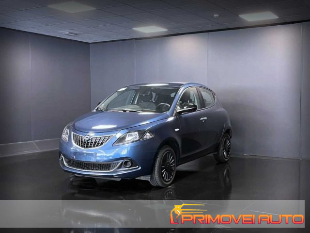 Lancia Ypsilon 1.0 FireFly 5 porte S&S Hybrid Silver usato a CASTELNUOVO RANGONE