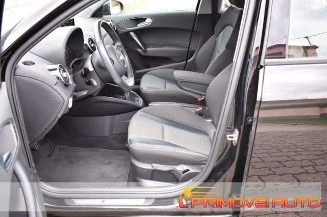 Audi A1 1.0 82 CV TFSI S-Line - foto 2 di 4