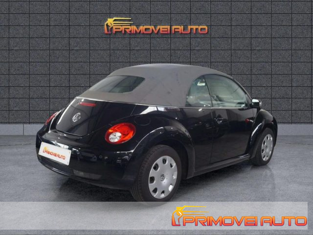 Volkswagen New Beetle 1.4 16V Cabrio - foto 2 di 4