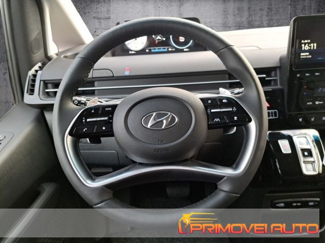 Hyundai STARIA 2.2 AT 2WD 9 posti Prime - foto 2 di 4