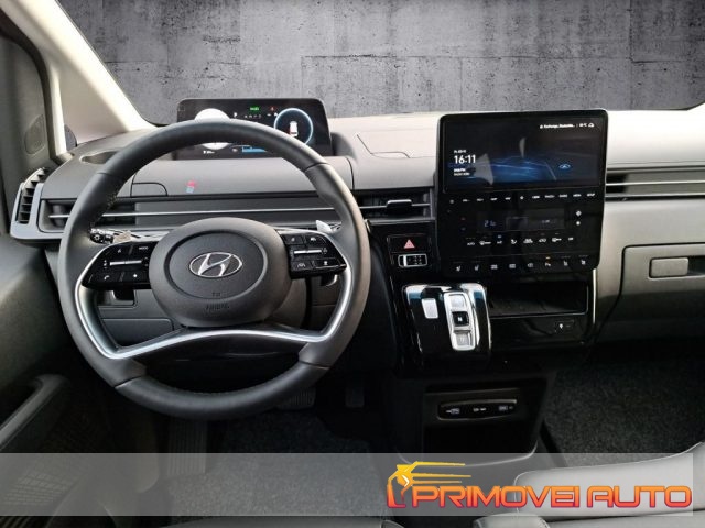 Hyundai STARIA 2.2 AT 2WD 9 posti Prime usato a CASTELNUOVO RANGONE
