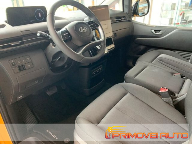 Hyundai STARIA 2.2 AT 9 posti km 0 a CASTELNUOVO RANGONE