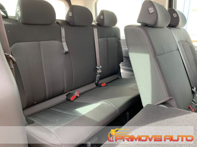 Hyundai STARIA 2.2 AT 9 posti - foto 4 di 4
