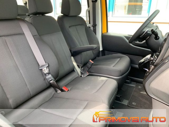Hyundai STARIA 2.2 AT 9 posti - foto 2 di 4