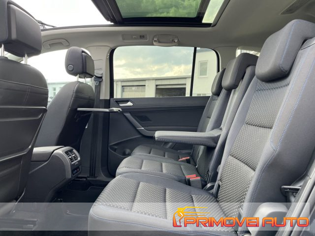 Volkswagen Touran 2.0 TDI 150 CV - foto 2 di 4