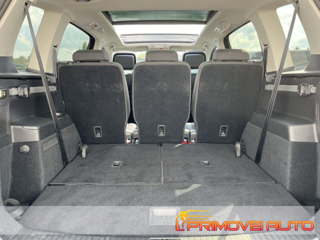 Volkswagen Touran 2.0 TDI 150 CV - foto 4 di 4