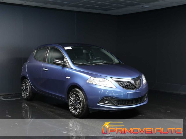 Lancia Ypsilon 1.0 FireFly 5 porte S&S Hybrid Silver Plus usato a CASTELNUOVO RANGONE