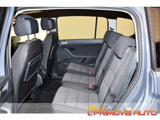 Volkswagen Touran 2.0 TDI 150 CV SCR DSG R-Line - foto 3 di 4