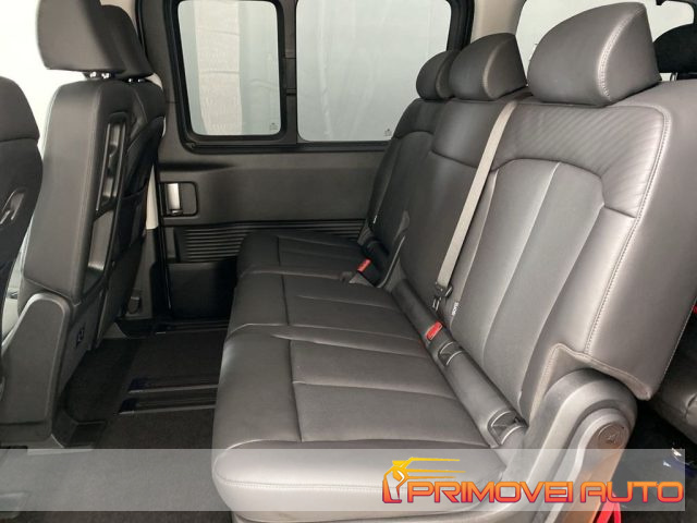 Hyundai STARIA 2.2 AT 9 posti - foto 2 di 4