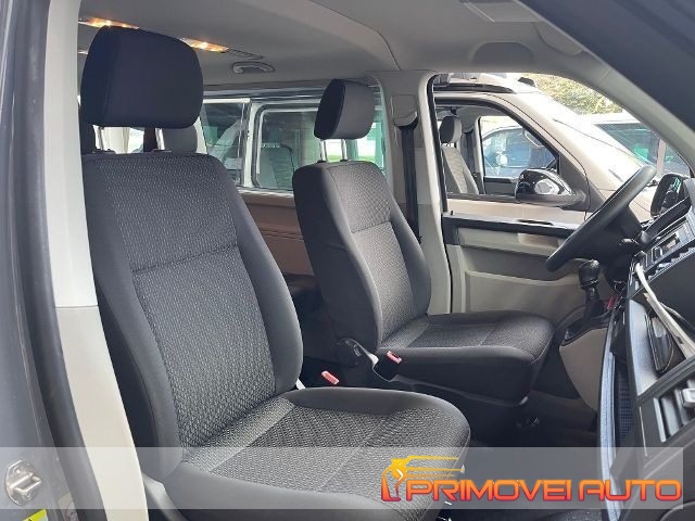 Volkswagen Caravelle 2.0 TDI 102CV PC Trendline usato a CASTELNUOVO RANGONE