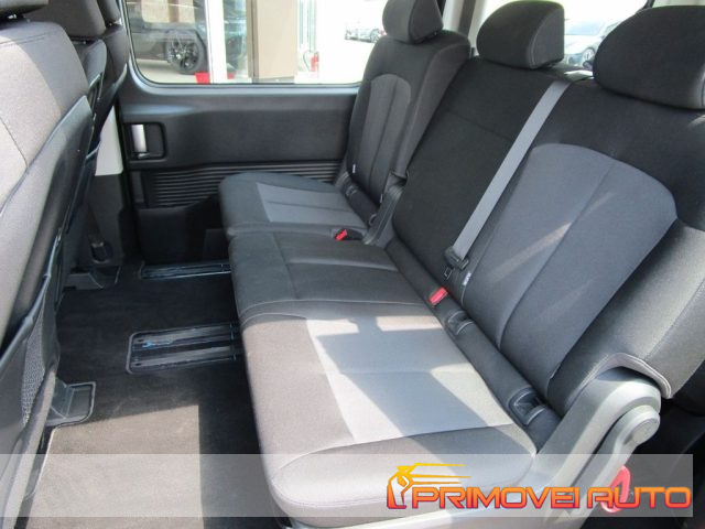 Hyundai STARIA 2.2 AT Tendenza 4WD - foto 2 di 4