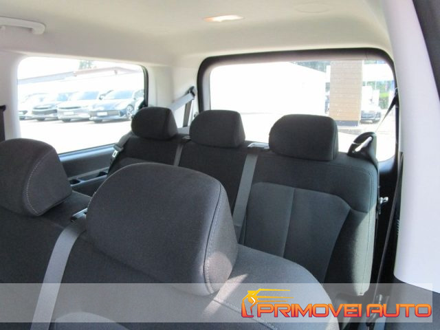 Hyundai STARIA 2.2 AT Tendenza 4WD - foto 3 di 4