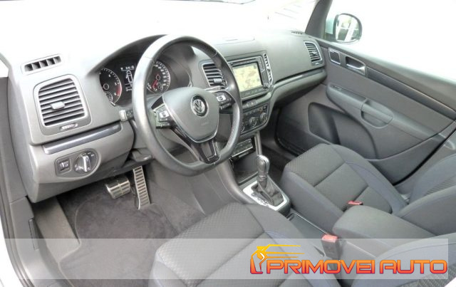 Volkswagen Sharan 2.0 TDI 150 CV SCR DSG Highline usato a CASTELNUOVO RANGONE