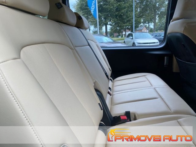 Hyundai STARIA 2.2 AT 9 posti - foto 2 di 4