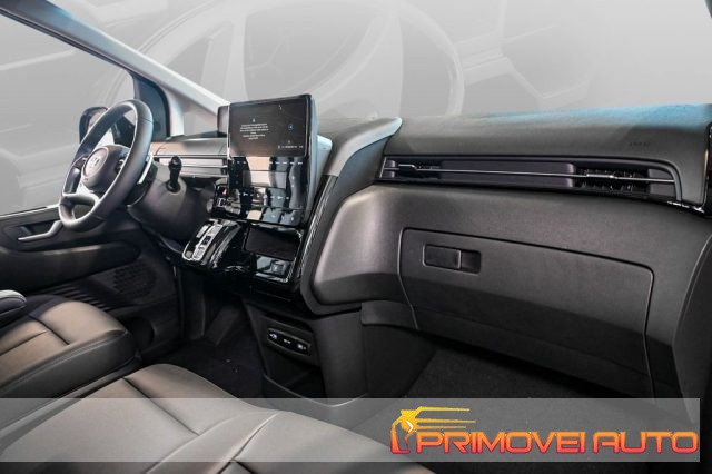 Hyundai STARIA 2.2 AT 2WD 9 posti Wagon - foto 3 di 4