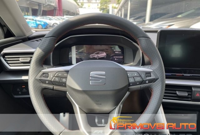 SEAT Leon 1.0 TSI DSG 110 CV FR - foto 2 di 4