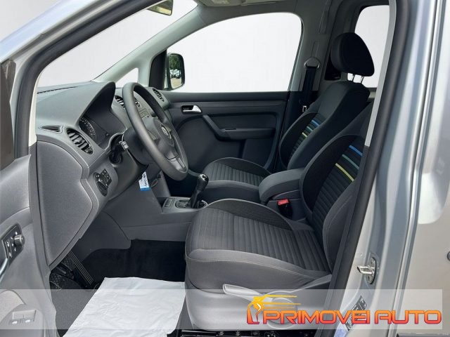 Volkswagen Caddy 1.6 TDI 102 CV 5p. Trendline Maxi - foto 2 di 4