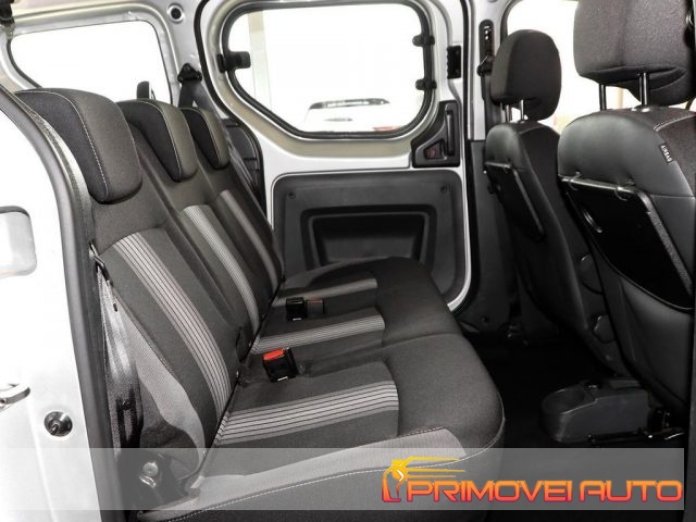 Dacia Dokker Stepway 1.6 8V 100CV - foto 3 di 4
