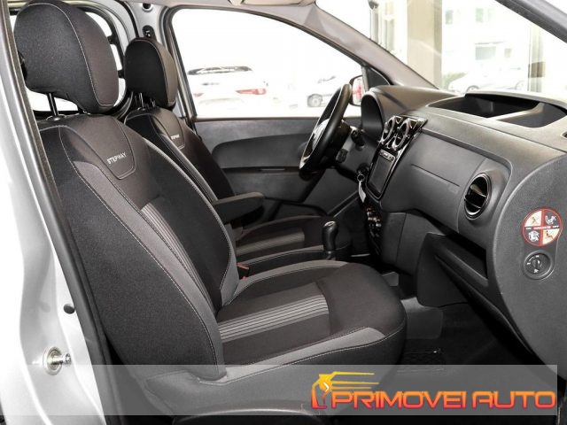 Dacia Dokker Stepway 1.6 8V 100CV - foto 2 di 4